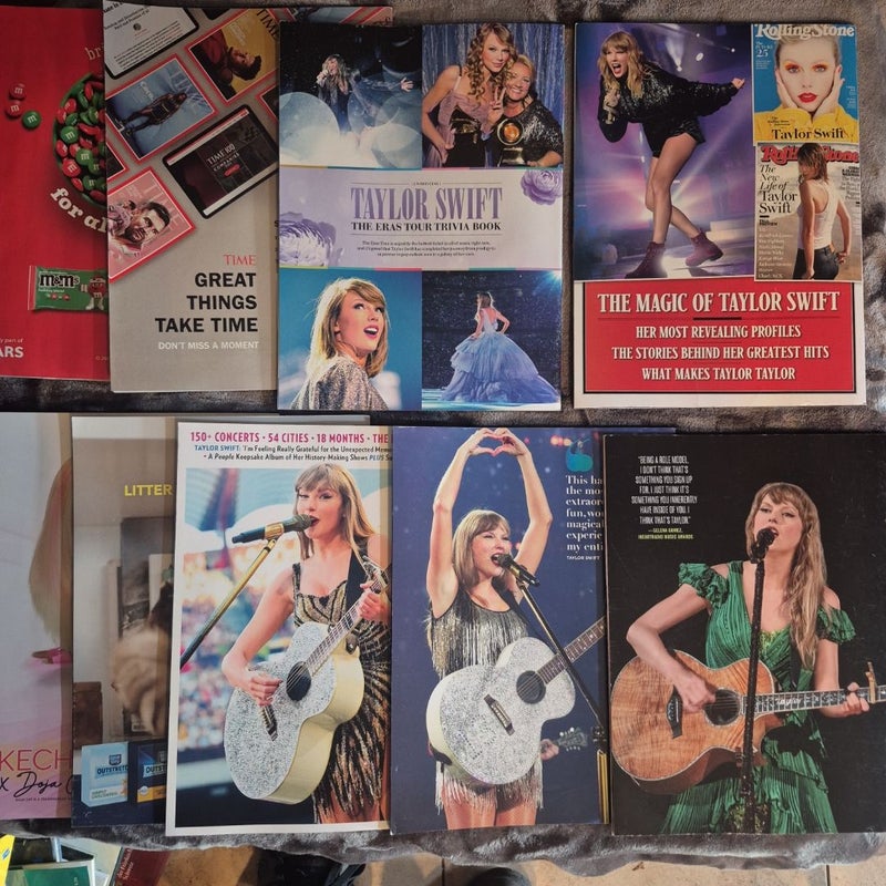 Lot of 9 Taylor Swift Magazines