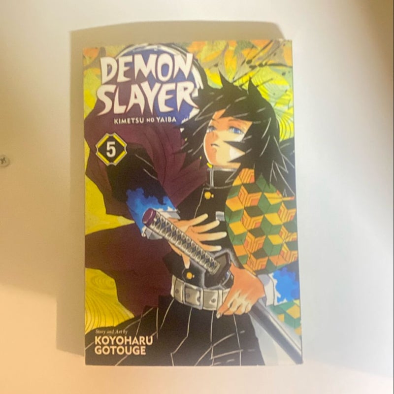 Demon Slayer: Kimetsu No Yaiba, Vol. 5