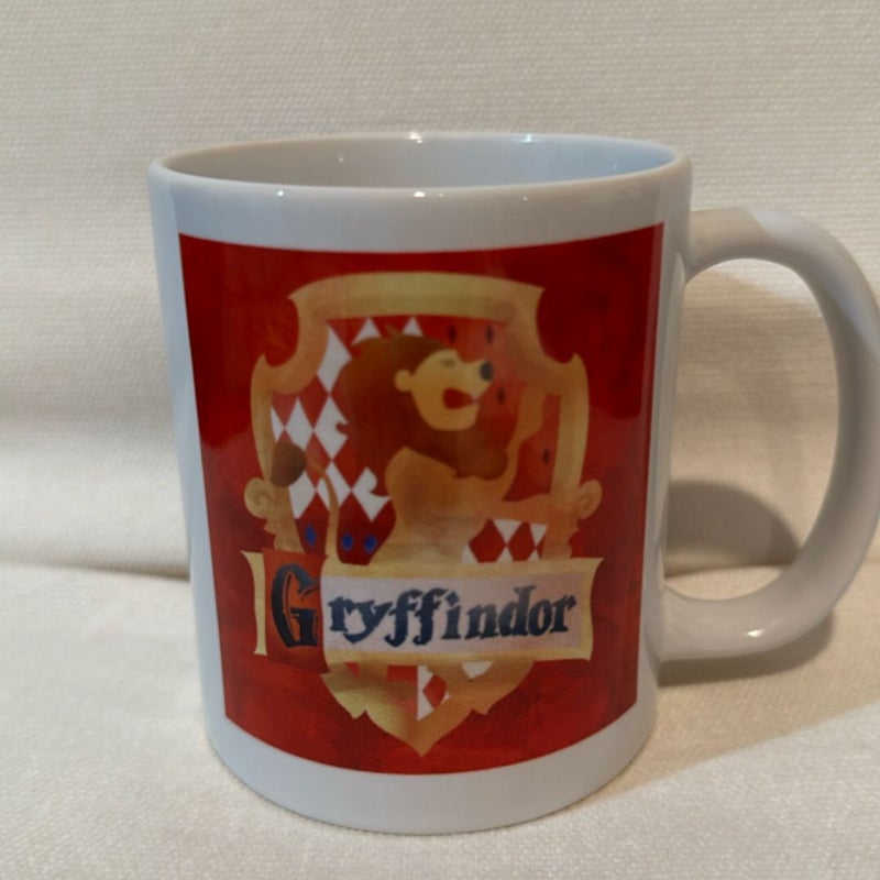 Gryffndor and Ravenclaw mug 