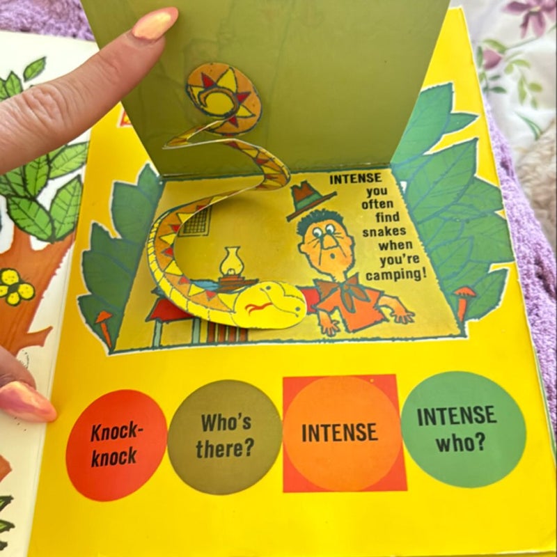 Pop-Up Knock Knock 1969 first edition 