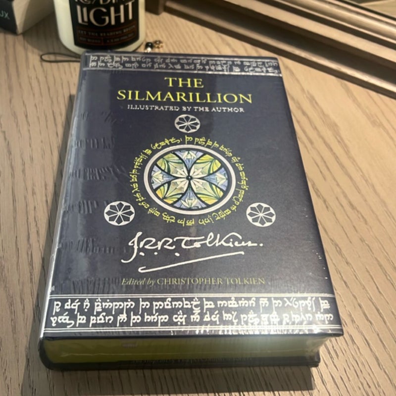 The Silmarillion [Illustrated Edition]