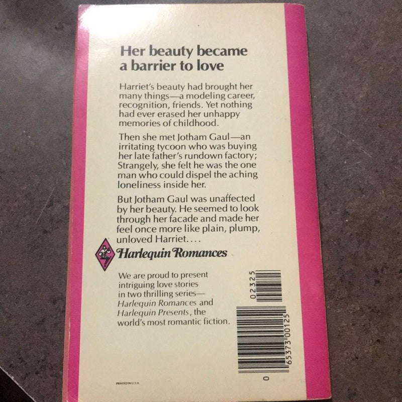 Paperback harlequin romance A man to watch 1979 Jane Donnelly 