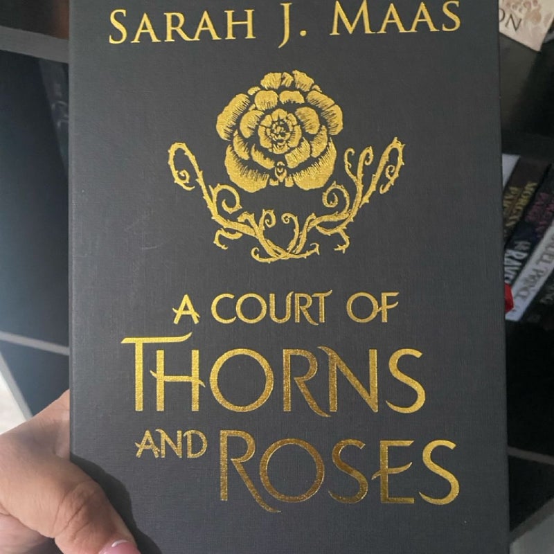 A Court of Thorns and Roses Collectors Edition