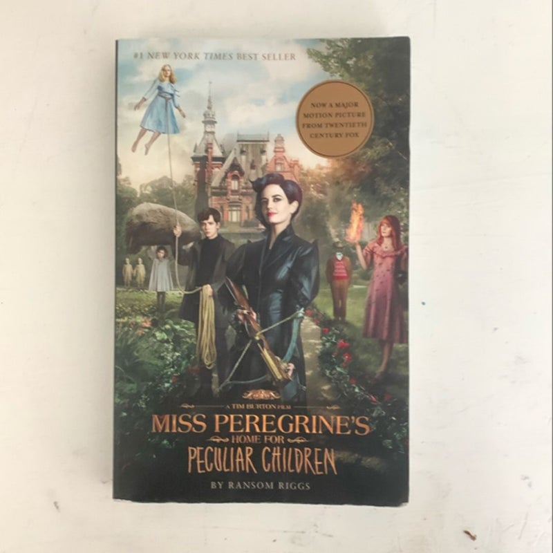 Miss Peregrine's Home for Peculiar Children (Movie Tie-In Edition)