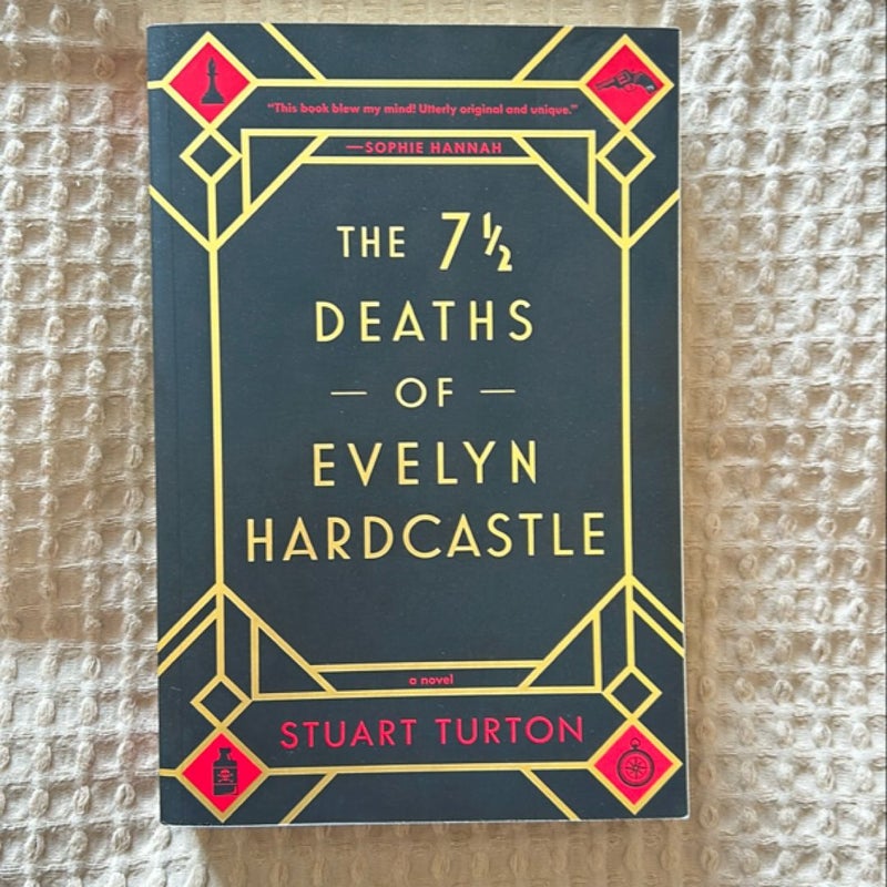 The 7½ Deaths of Evelyn Hardcastle