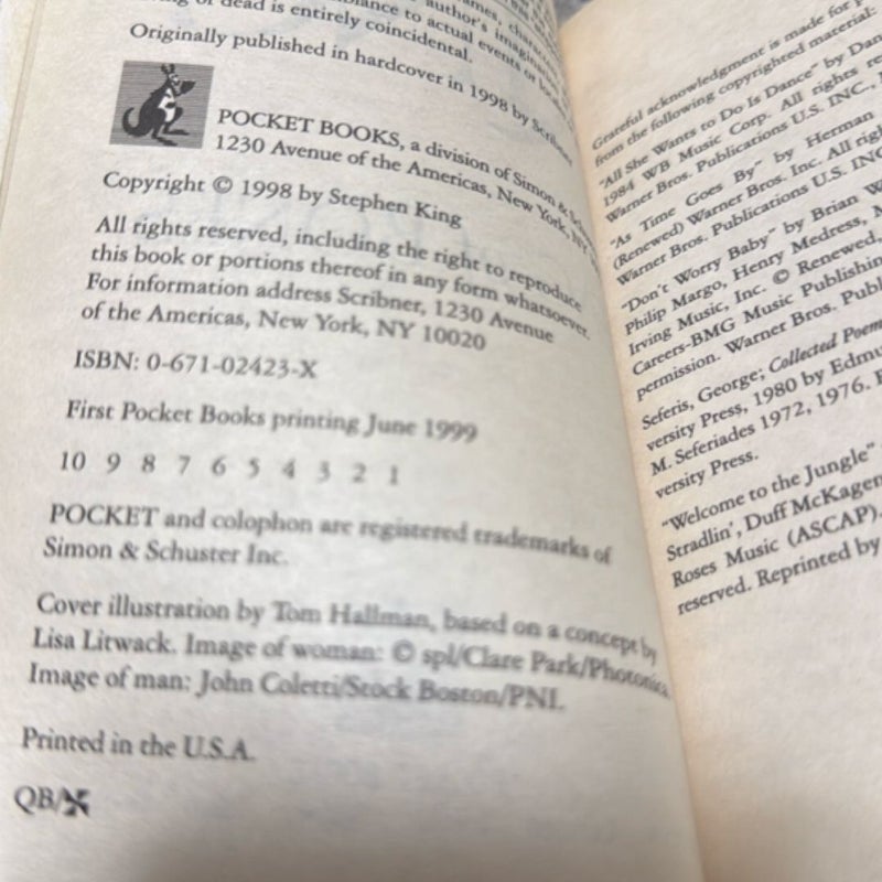 Bag of bones (1st edition)
