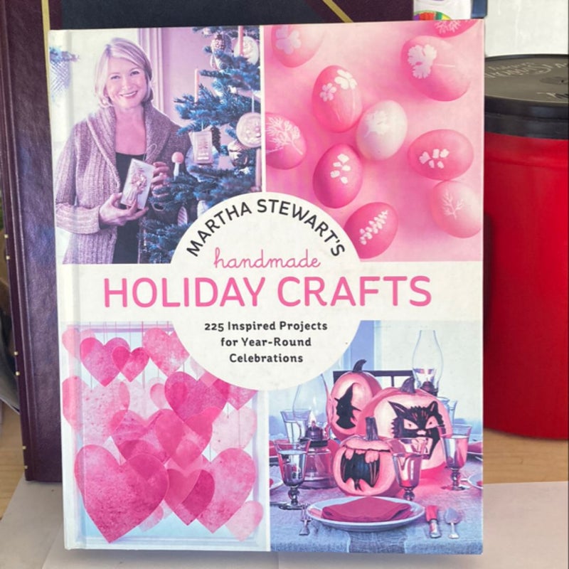 Martha Stewart's Handmade Holiday Crafts