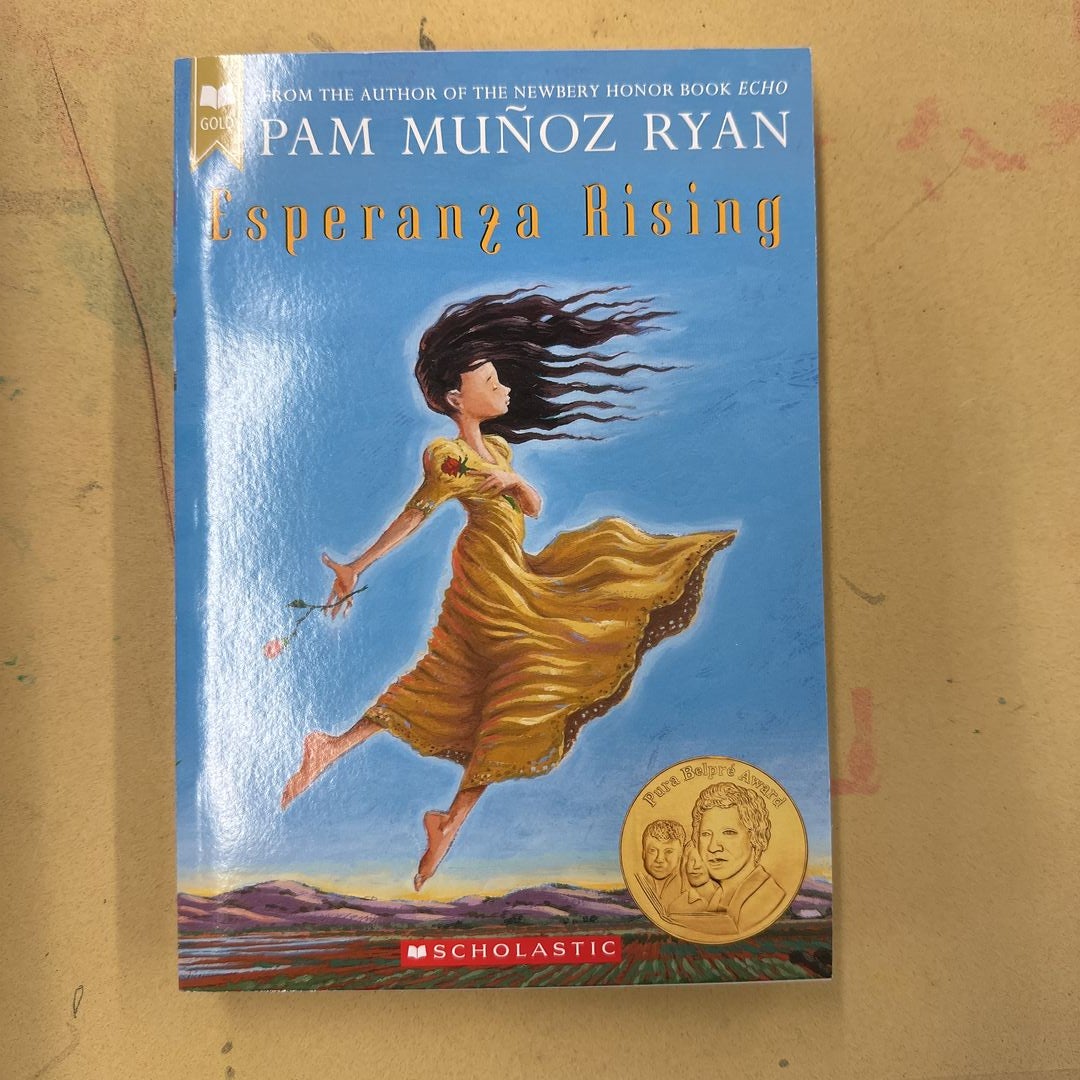 Esperanza Rising (Scholastic Gold): Ryan, Pam Muñoz: 9780439120425:  : Books