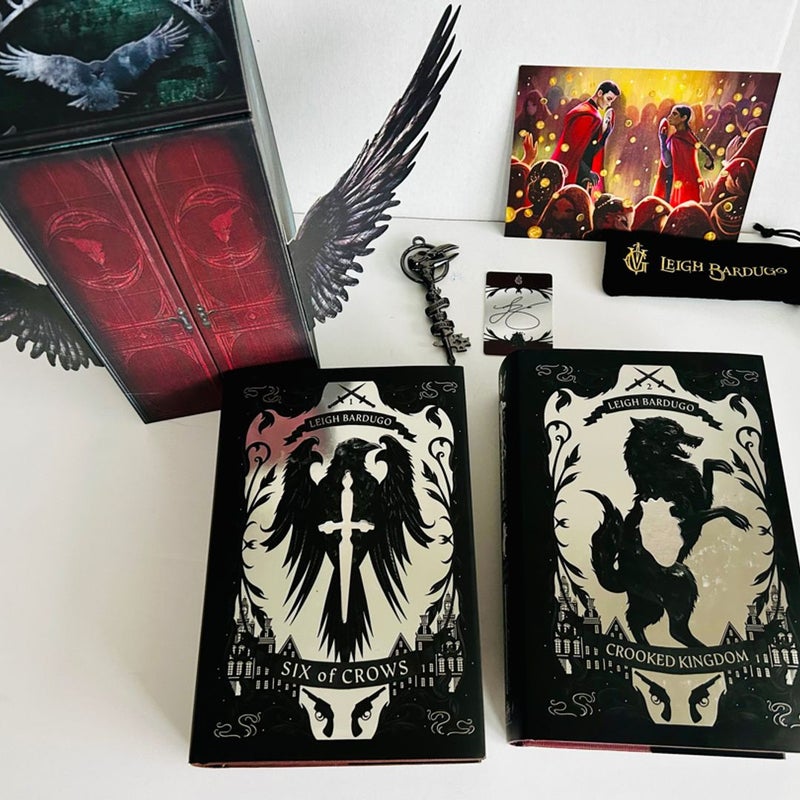 LitJoy Crate Six of Crows Duology Leigh Bardugo Signed Crooked Kingdom Annotated