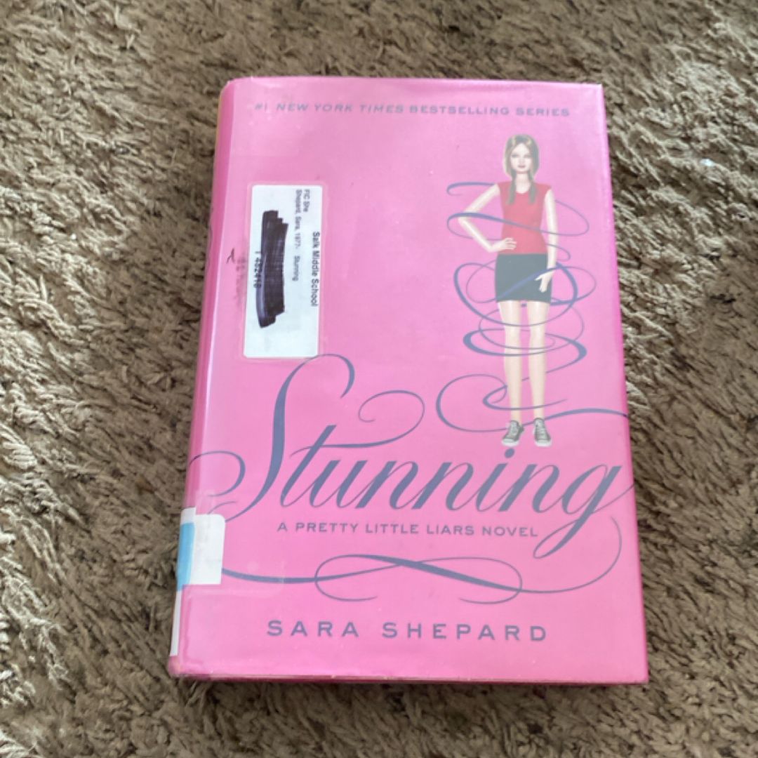 Pretty Little Liars #11: Stunning