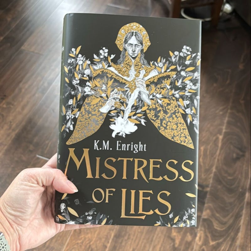 Illumicrate Sprayed Edges Special Edition Mistress of Lies