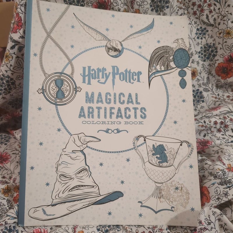 Harry Potter: Magical Artifacts Coloring Book