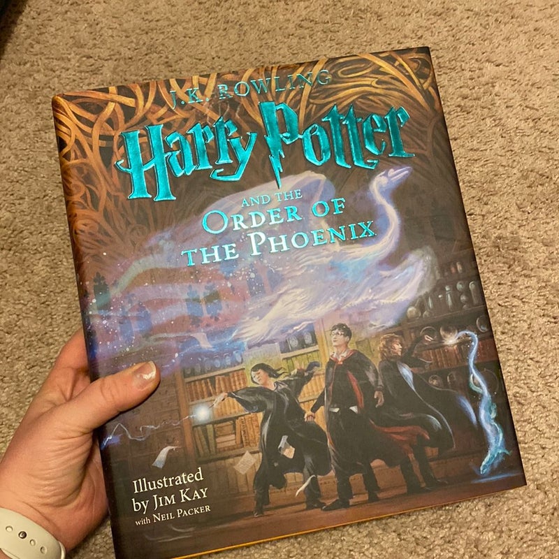 Hogwarts Illustrated Library Collection