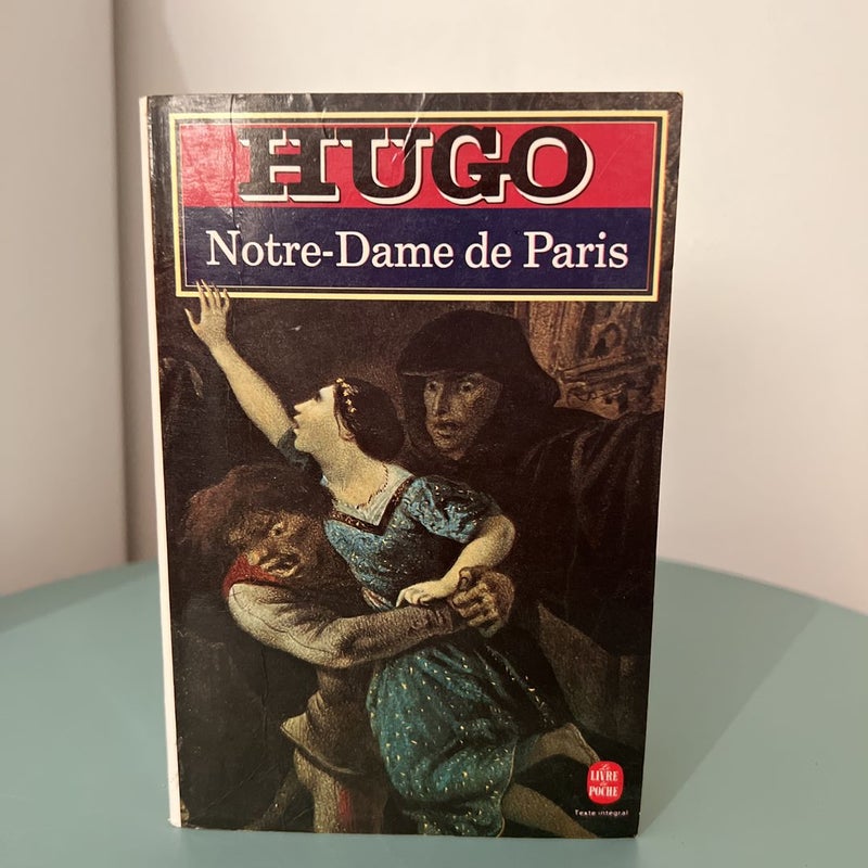 Notre-Dame de Paris by Victor Hugo, Paperback