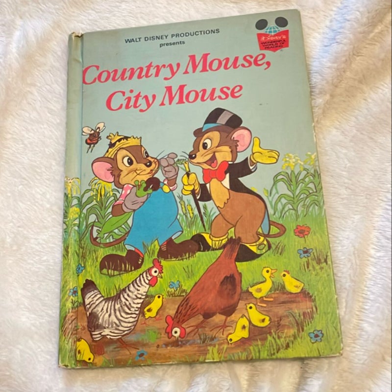 Country Mouse, City Mouse