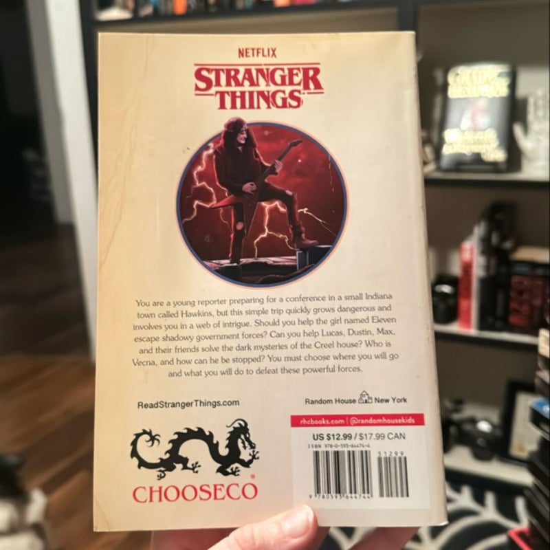 Stranger Things: Heroes and Monsters (Choose Your Own Adventure)