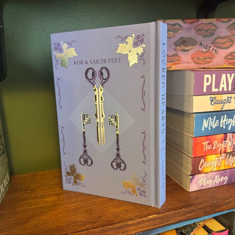 Chained Hands Mystic Box