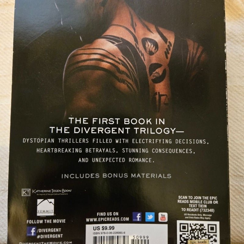 Divergent Movie Tie-In Edition