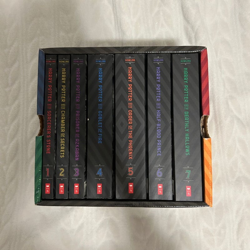 Harry Potter Books 1-7 Special Edition Boxed Set by J. K. Rowling