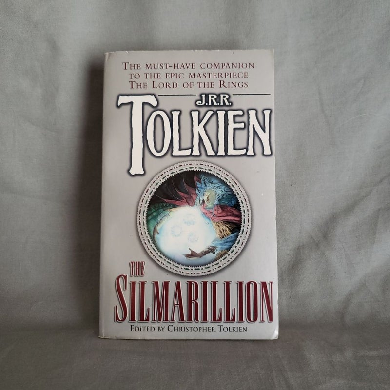 The Silmarillion [Illustrated Edition]