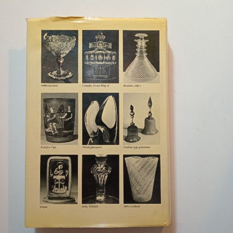 AN ILLUSTRATED DICTIONARY OF GLASS