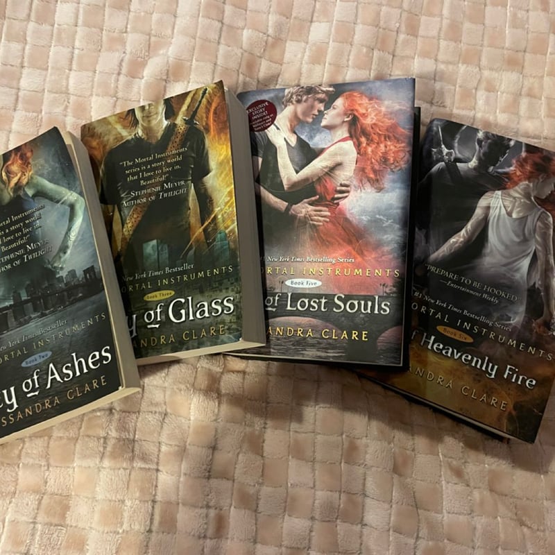 Mortal instrument series by Cassandra clare, Hardcover | Pangobooks