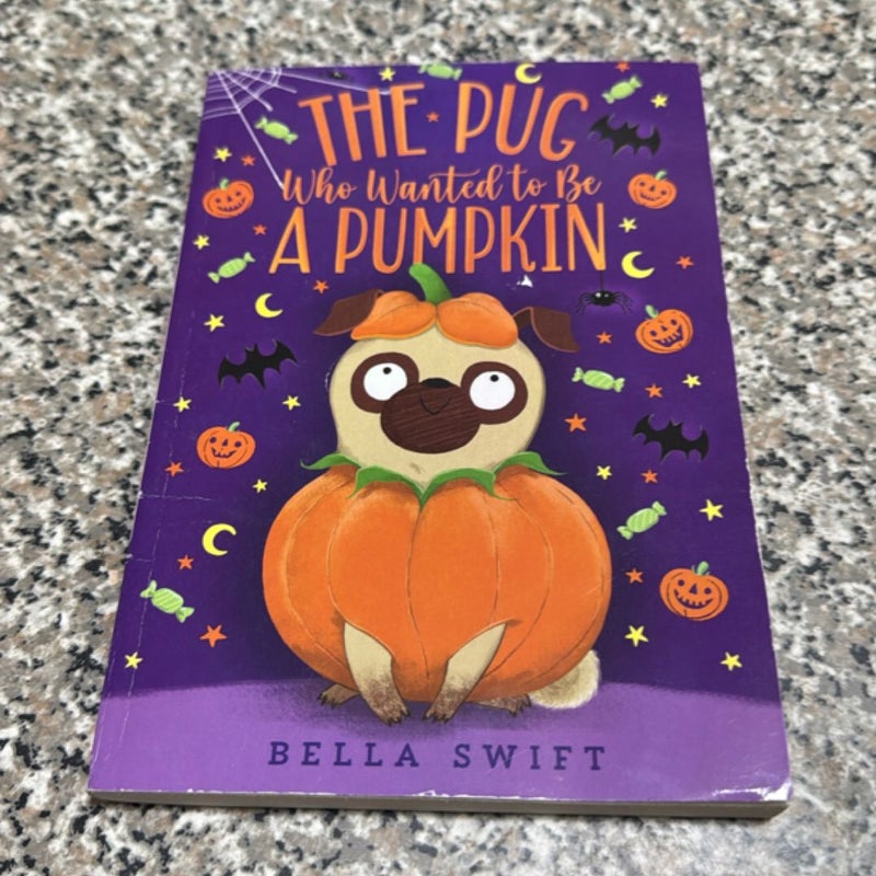 The pug who wanted to be a pumpkin