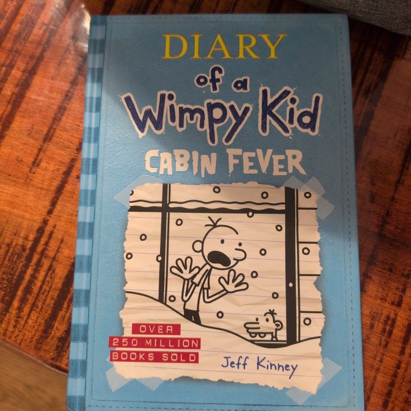 Cabin Fever (Diary of a Wimpy Kid #6)