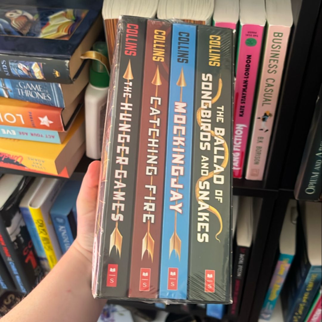 Hunger Games 4-Book Paperback Box Set (the Hunger Games, Catching Fire, Mockingjay, the Ballad of Songbirds and Snakes)