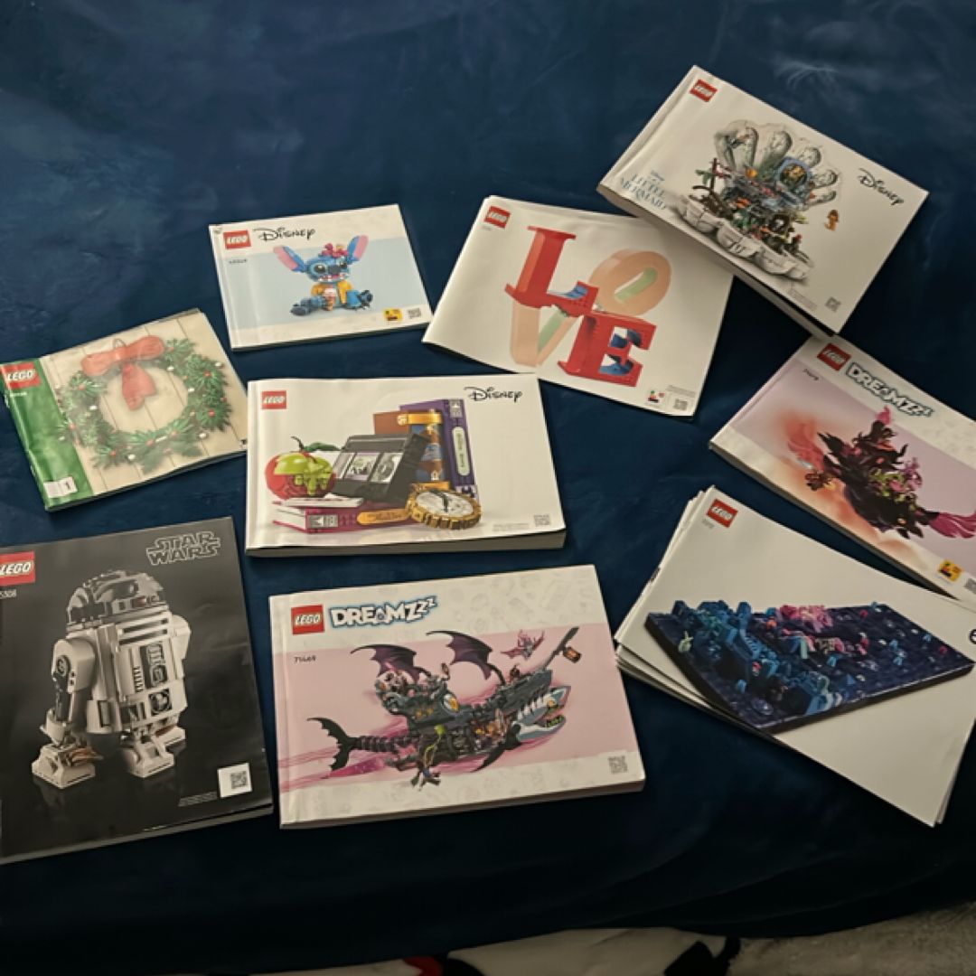LEGO Instruction Books 