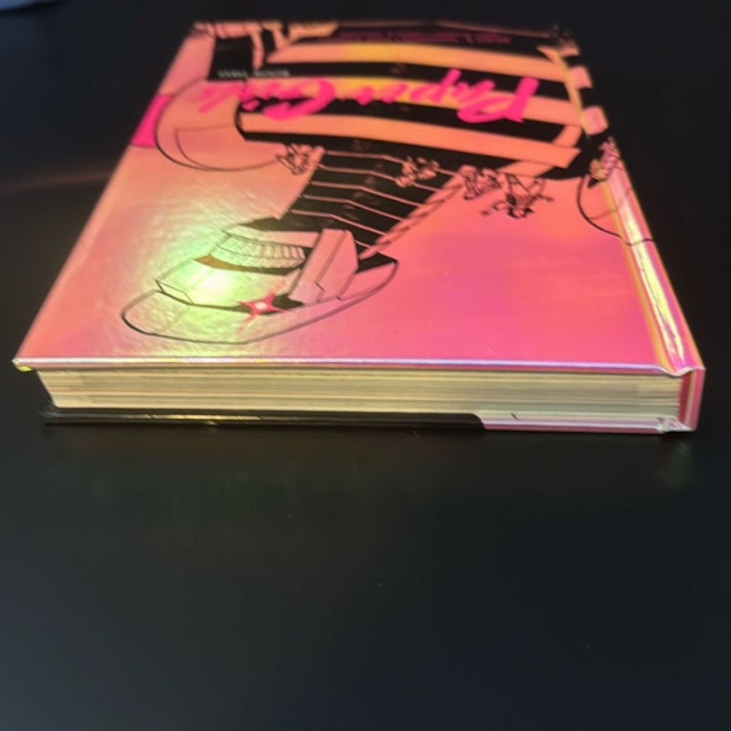 Paper Girls Deluxe Edition Volume 2