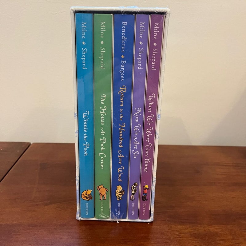 Winnie the Pooh Deluxe Gift Box