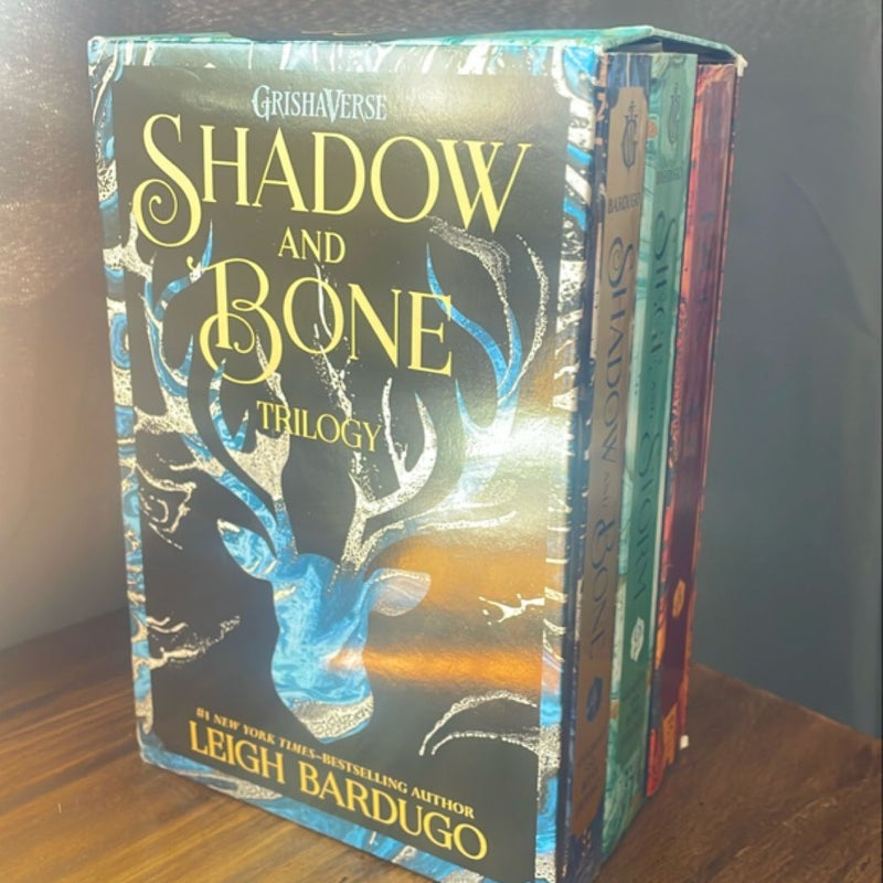 The Shadow and Bone Trilogy Boxed Set