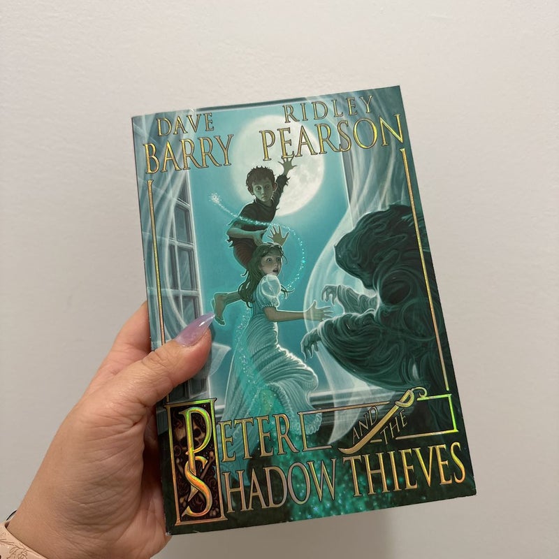 Peter and the Shadow Thieves (Peter and the Starcatchers)