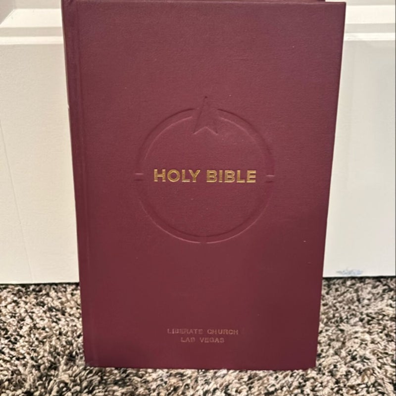 CSB Pew Bible, Garnet Hardcover