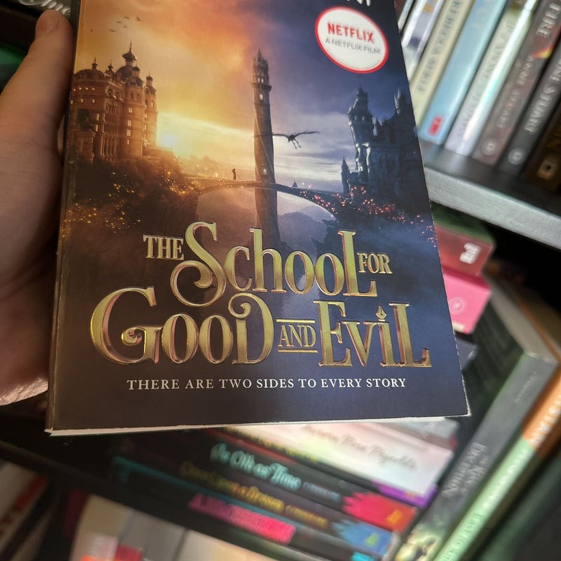 The School for Good and Evil: Movie Tie-In Edition 📖 Will be donated on 4/26
