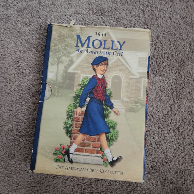 Molly An American Girl Set