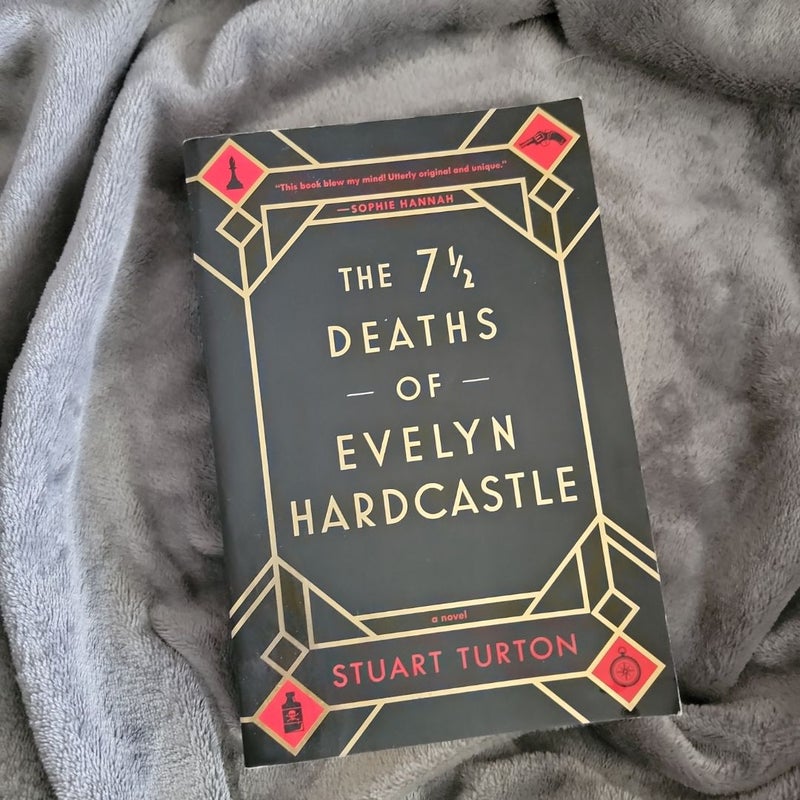 The 7½ Deaths of Evelyn Hardcastle