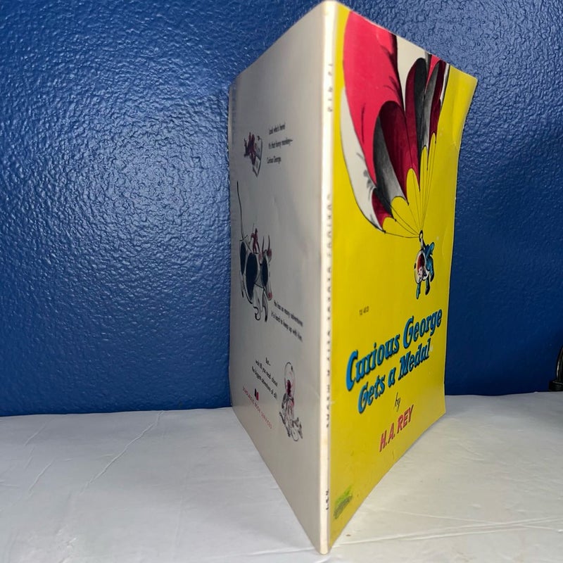 Curious George Gets a Medal