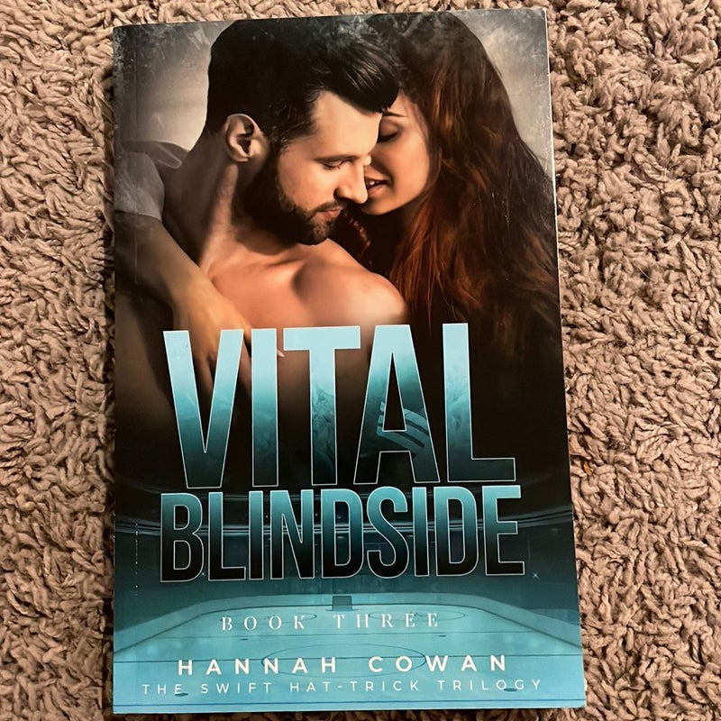 Vital Blindside (Swift Hat-Trick Trilogy) OOP