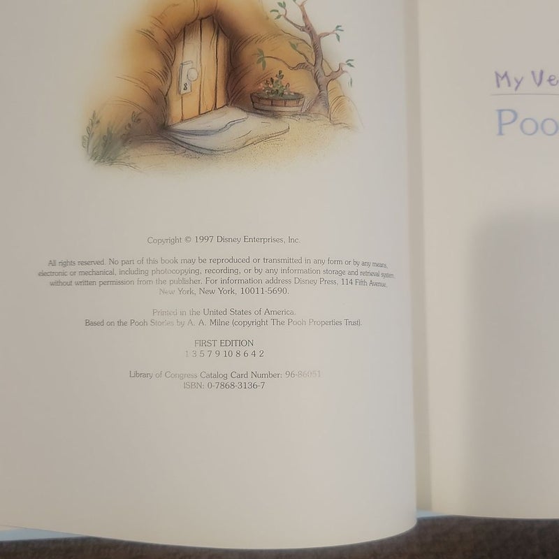 My Very First Winnie the Pooh: Pooh's Neighborhood