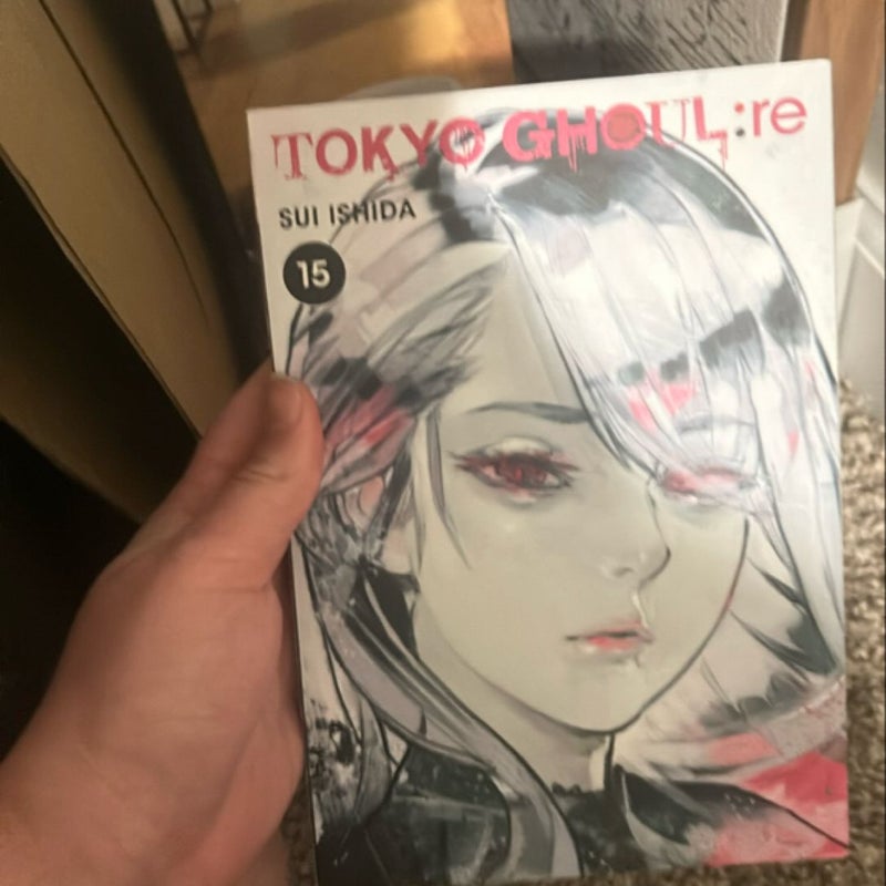 Tokyo Ghoul: Re, Vol. 15