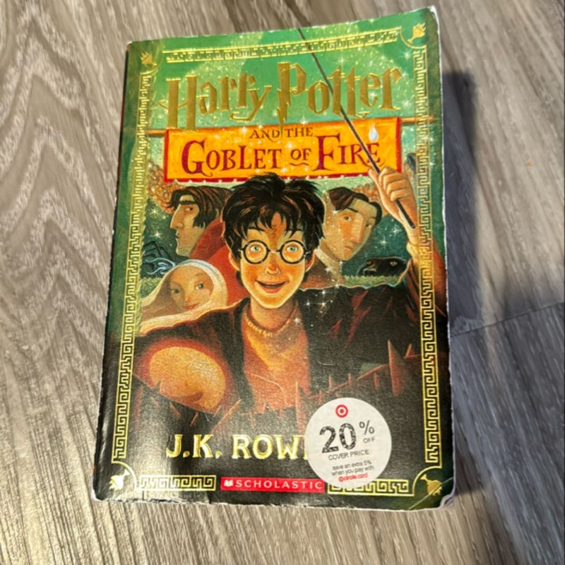 Harry Potter and the Goblet of Fire (Harry Potter, Book 4)