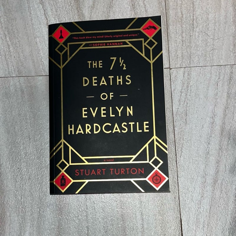 The 7½ Deaths of Evelyn Hardcastle