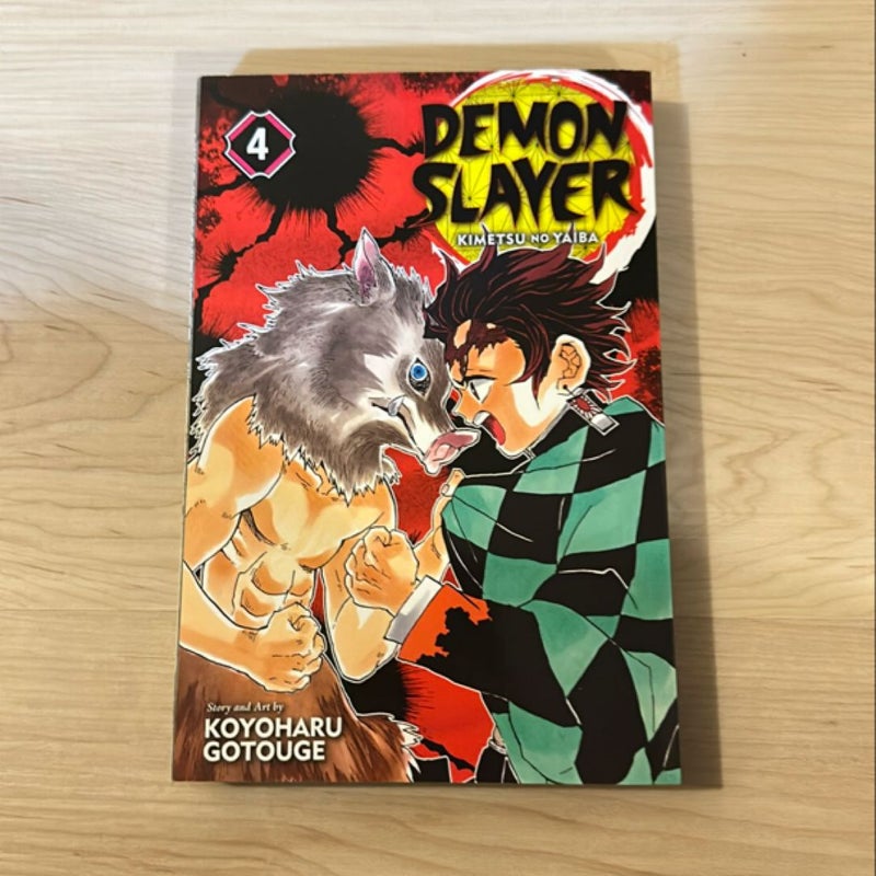 Demon Slayer: Kimetsu No Yaiba, Vol. 4