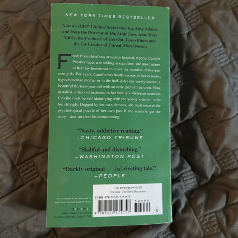 Sharp Objects (Movie Tie-In)