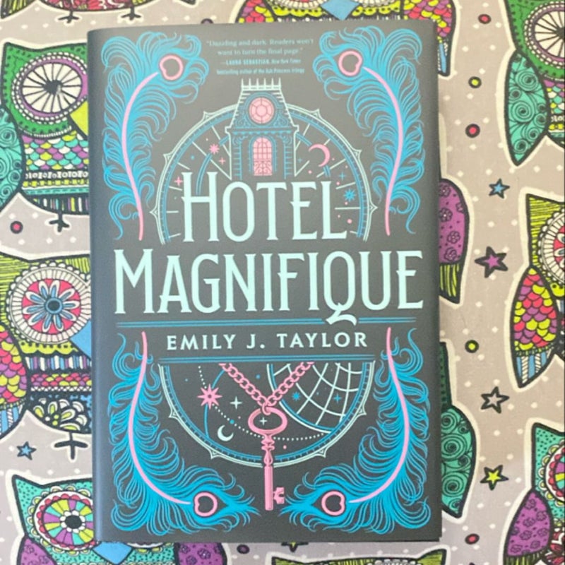 Hotel Magnifique Owlcrate 