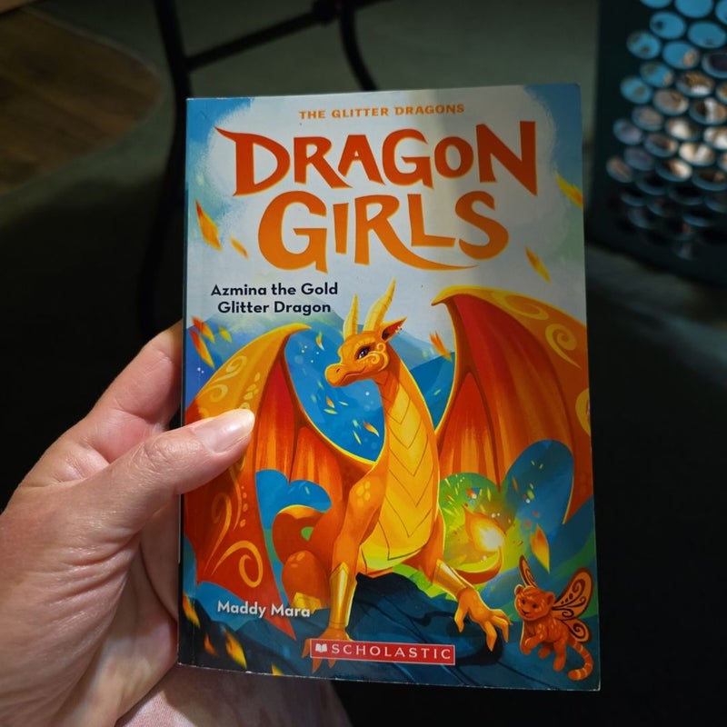 Azmina the Gold Glitter Dragon (Dragon Girls #1)