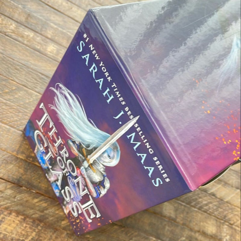 * FINAL MARKDOWN BEFORE SPLITTING SET TO SELL SEPARATELY * Throne of Glass Box Set -Hardcover 