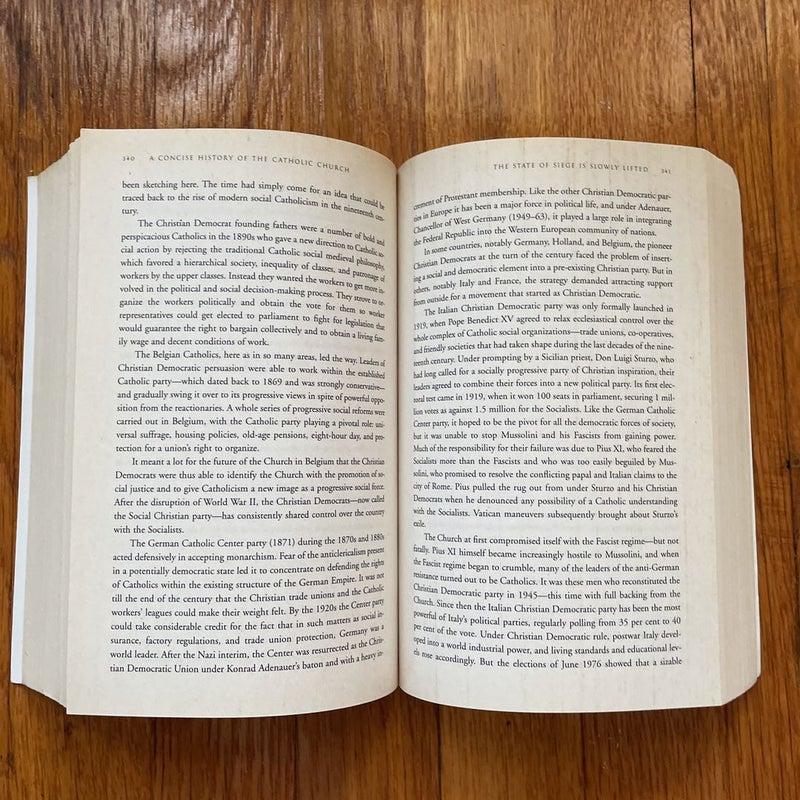 A Concise History of the Catholic Church (Revised Edition)